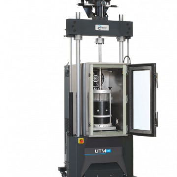 路面材料多功能试验系统（UTM）图1